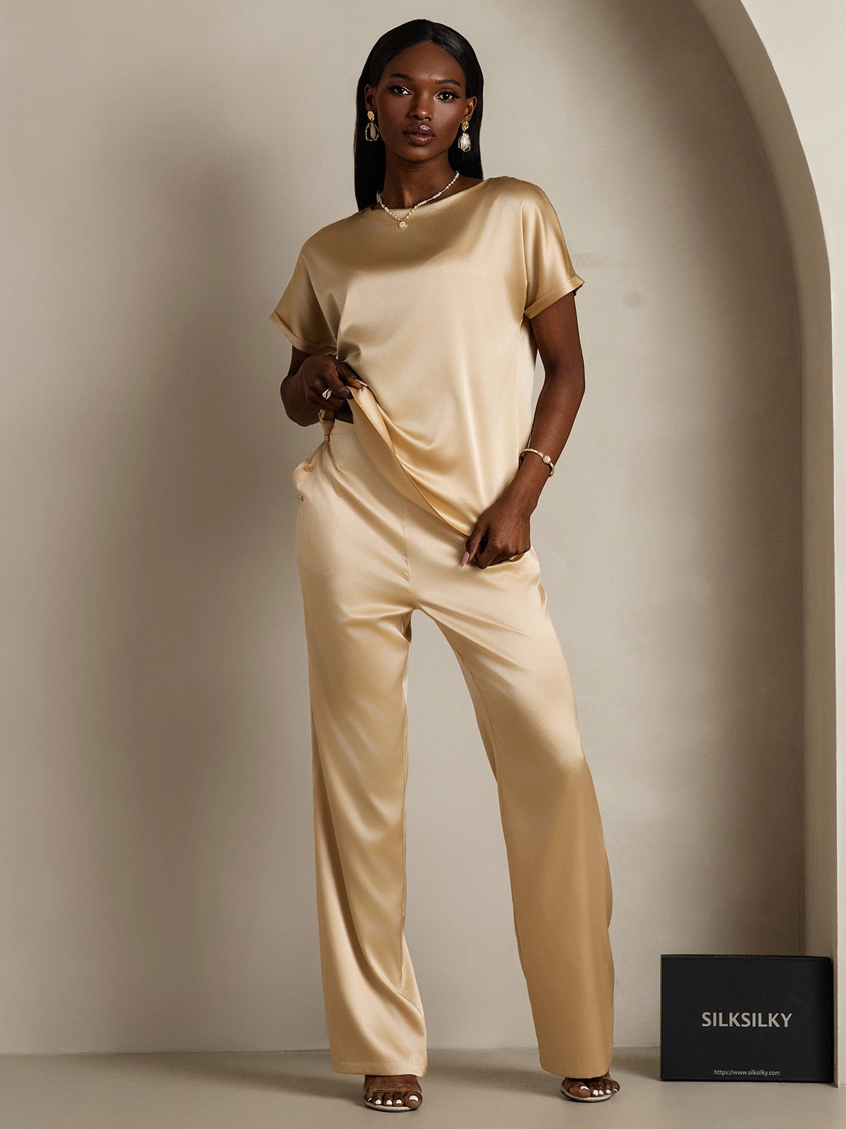 19Momme Silk Casual Short Sleeve T-Shirt