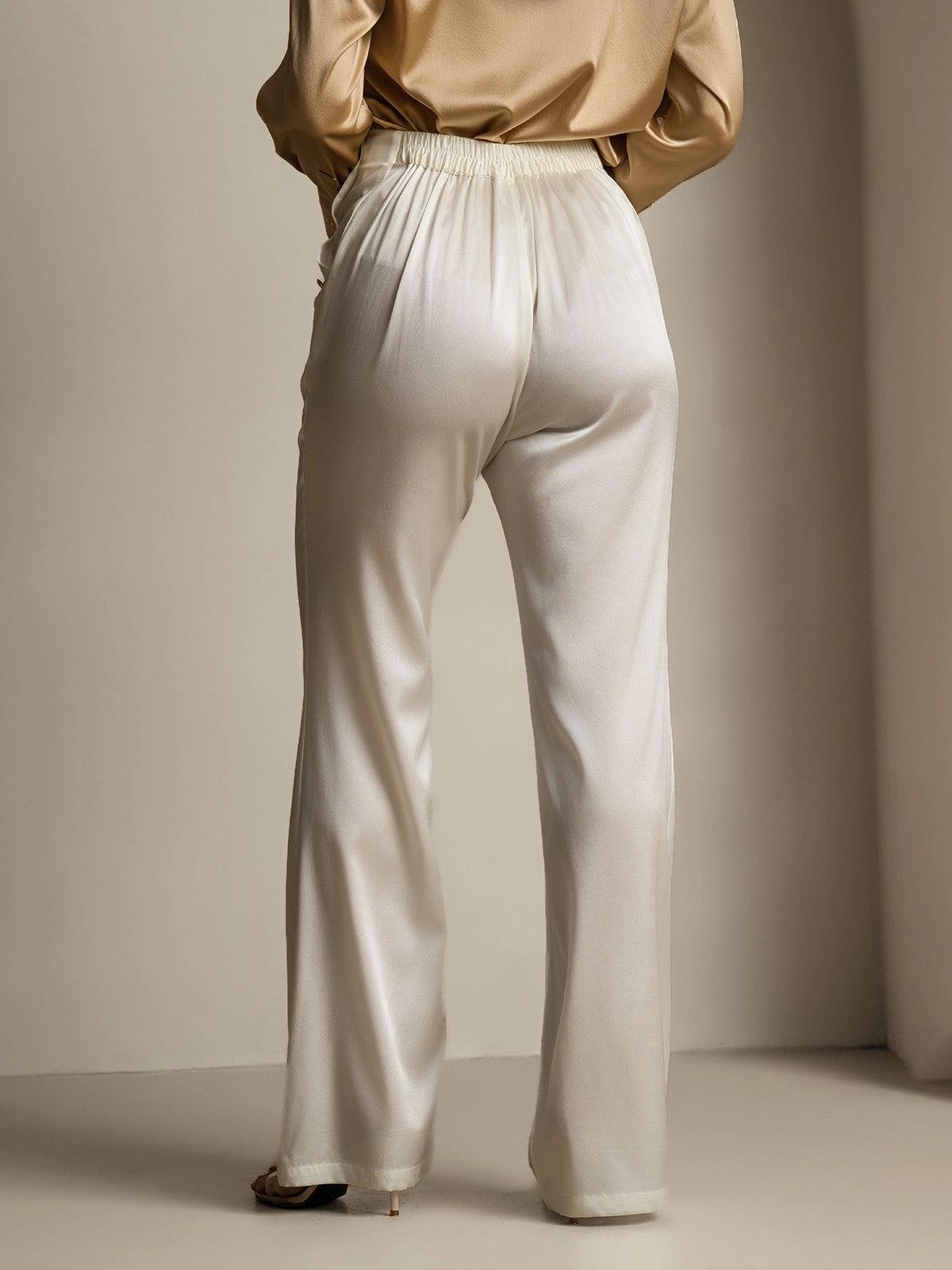 19Momme Silk Fitted Suit Pants with Button Pockets