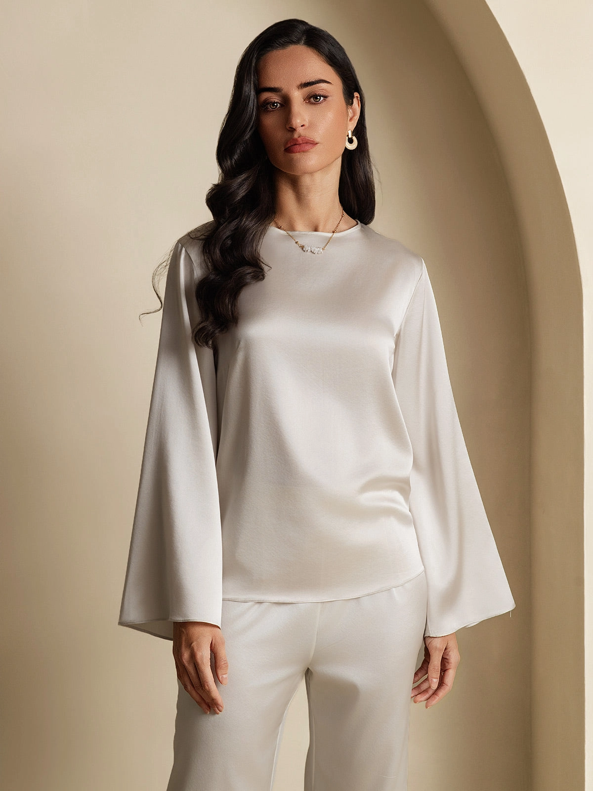 19Momme Silk Relaxed Long-sleeved Blouse