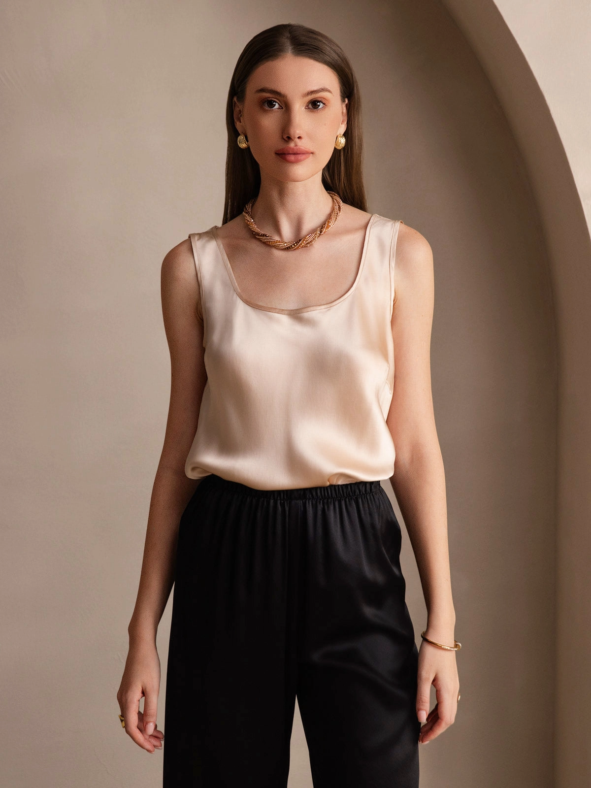 19Momme Silk U-neck Straps Tank Top