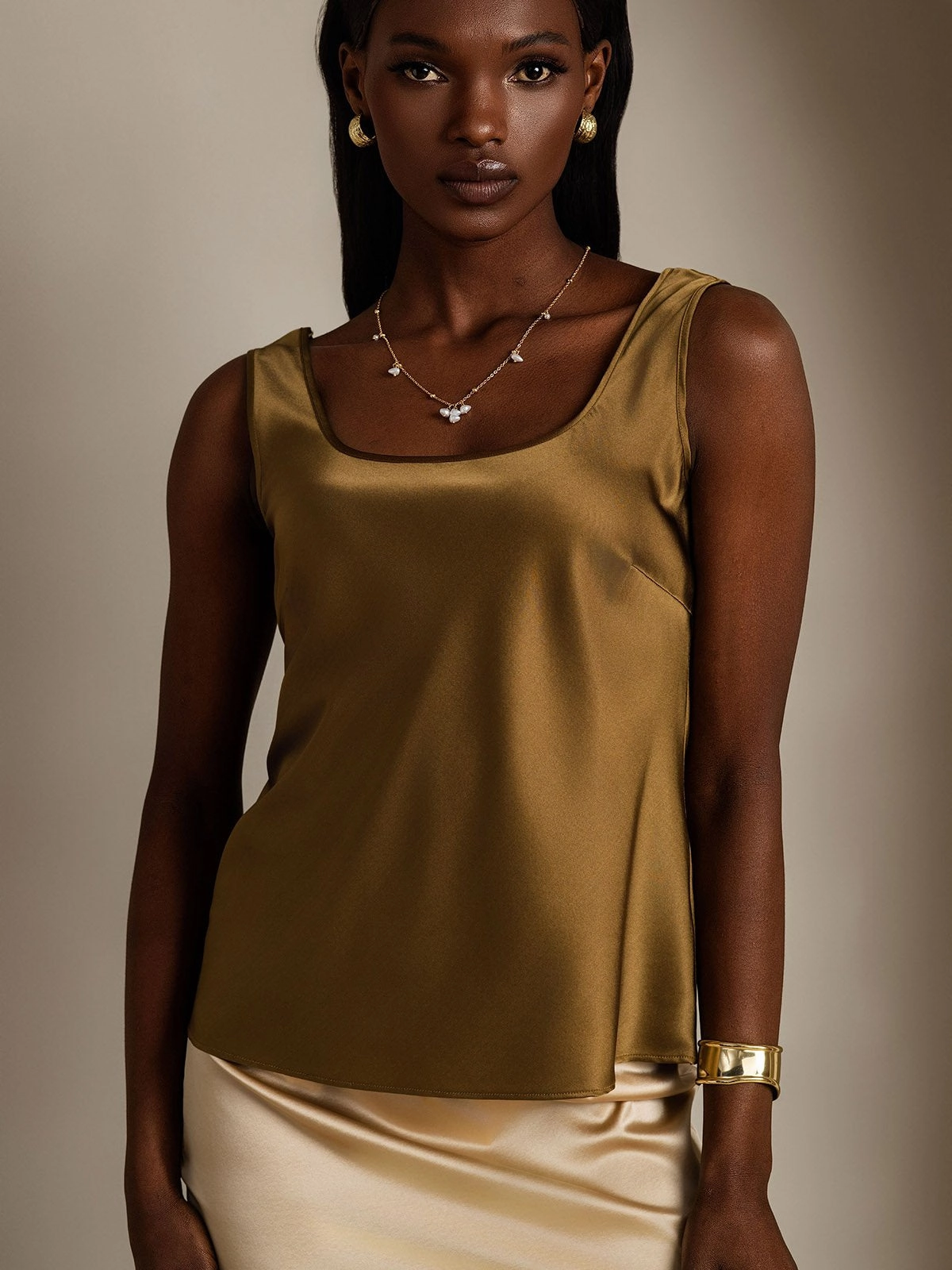 19Momme Silk U-neck Straps Tank Top