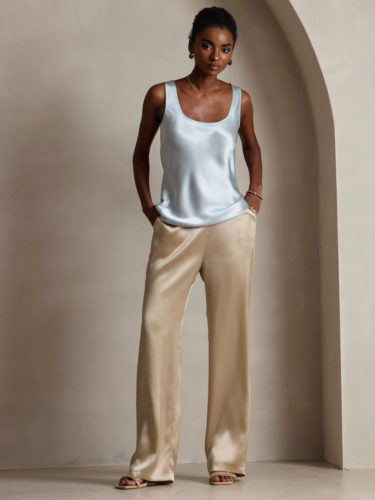 19Momme Silk U-neck Straps Tank Top