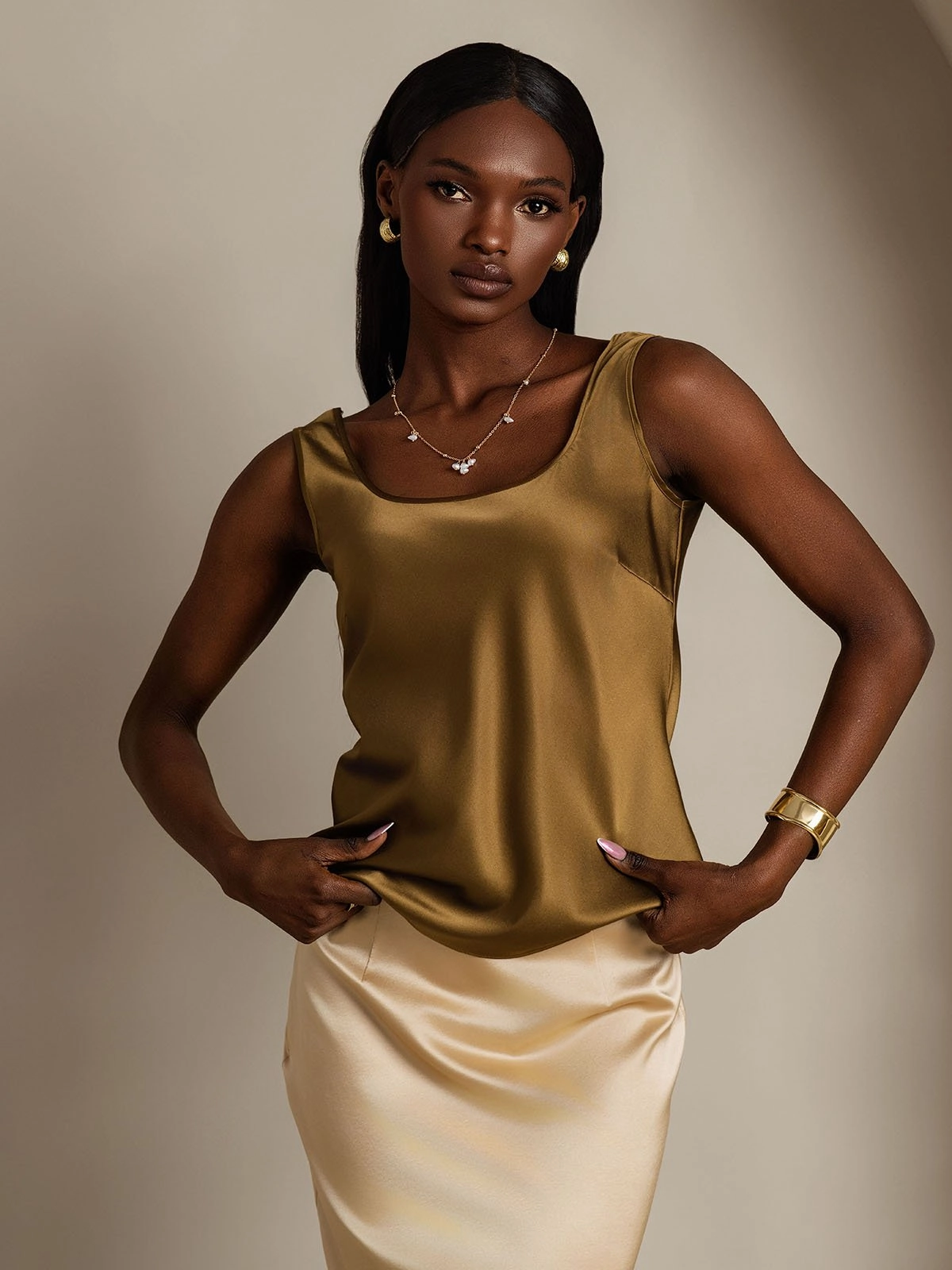 19Momme Silk U-neck Straps Tank Top