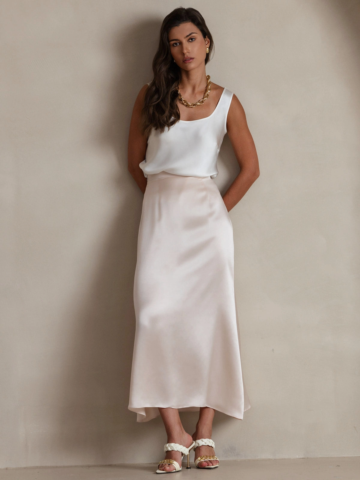 19Momme Silk U-neck Straps Tank Top