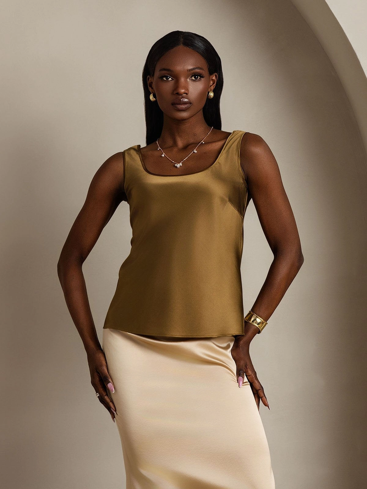 19Momme Silk U-neck Straps Tank Top