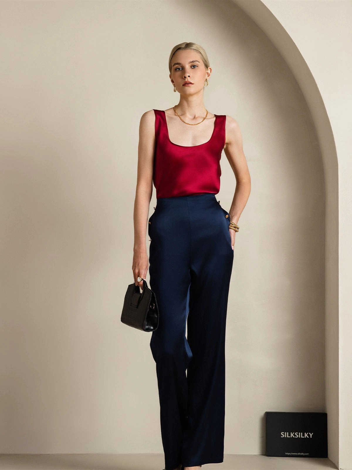 19Momme Silk U-neck Straps Tank Top