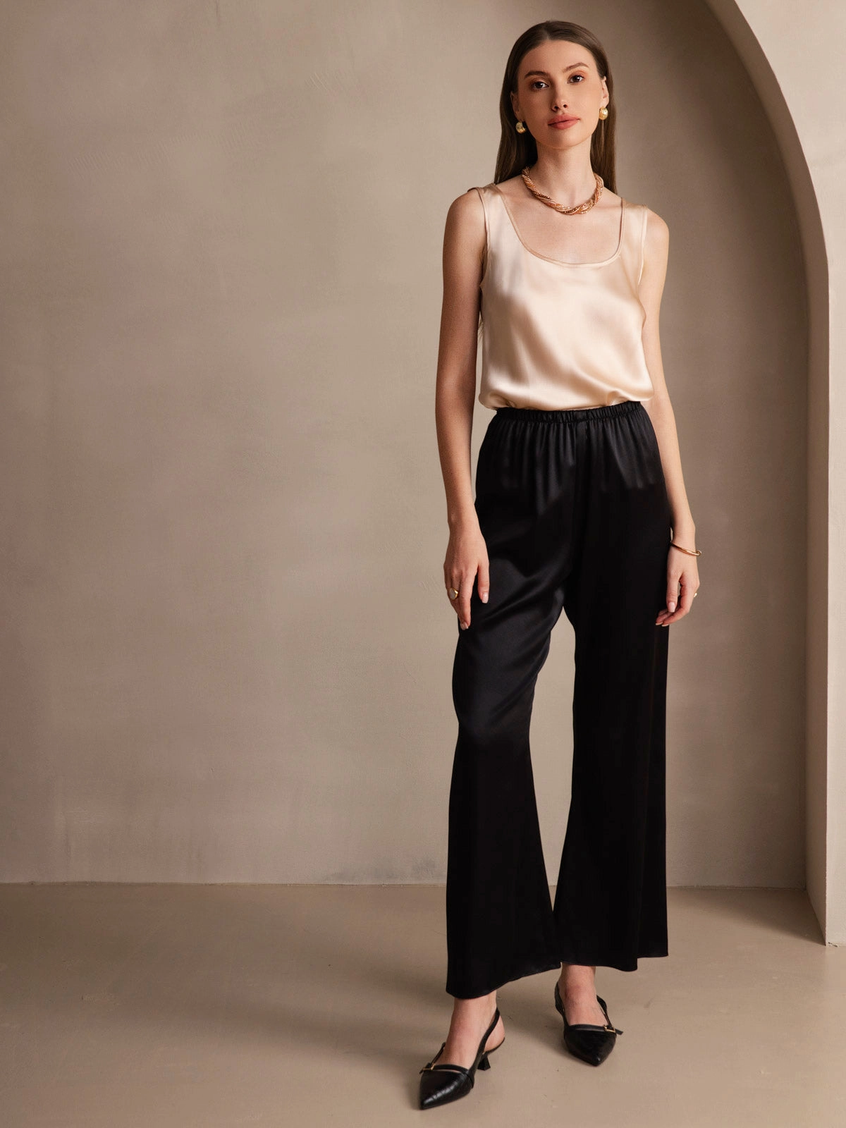 19Momme Silk U-neck Straps Tank Top