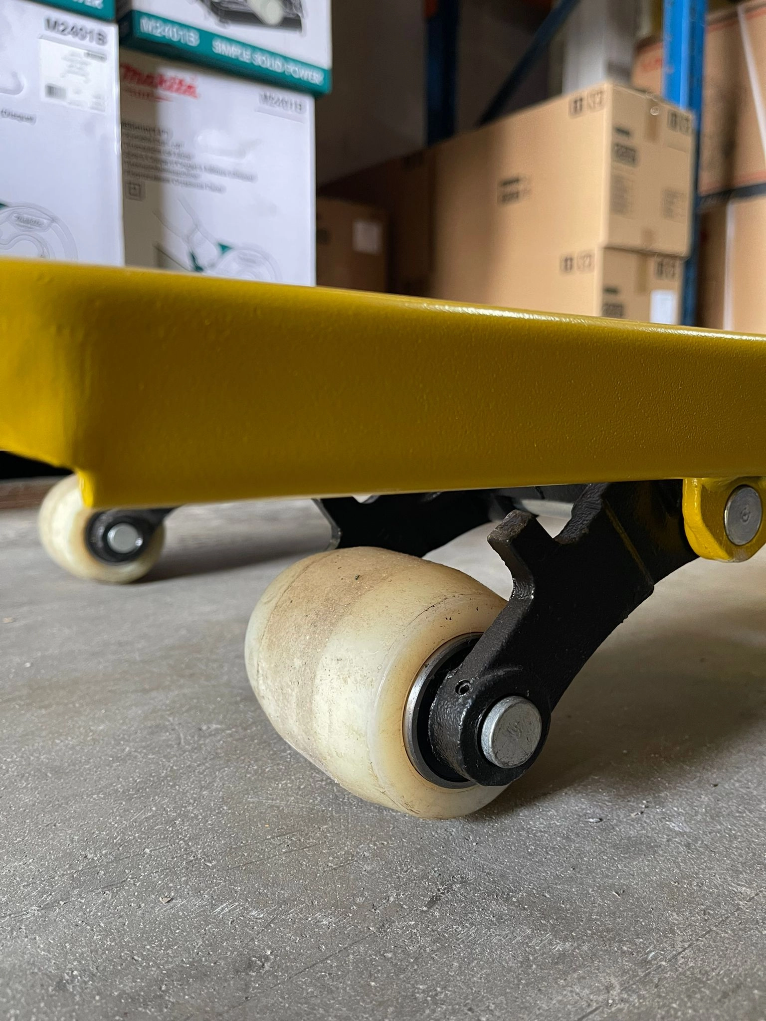 Aiko 3T 550X1100mm Pallet Truck (Single Pu) | Model : PT-CBY3P-550