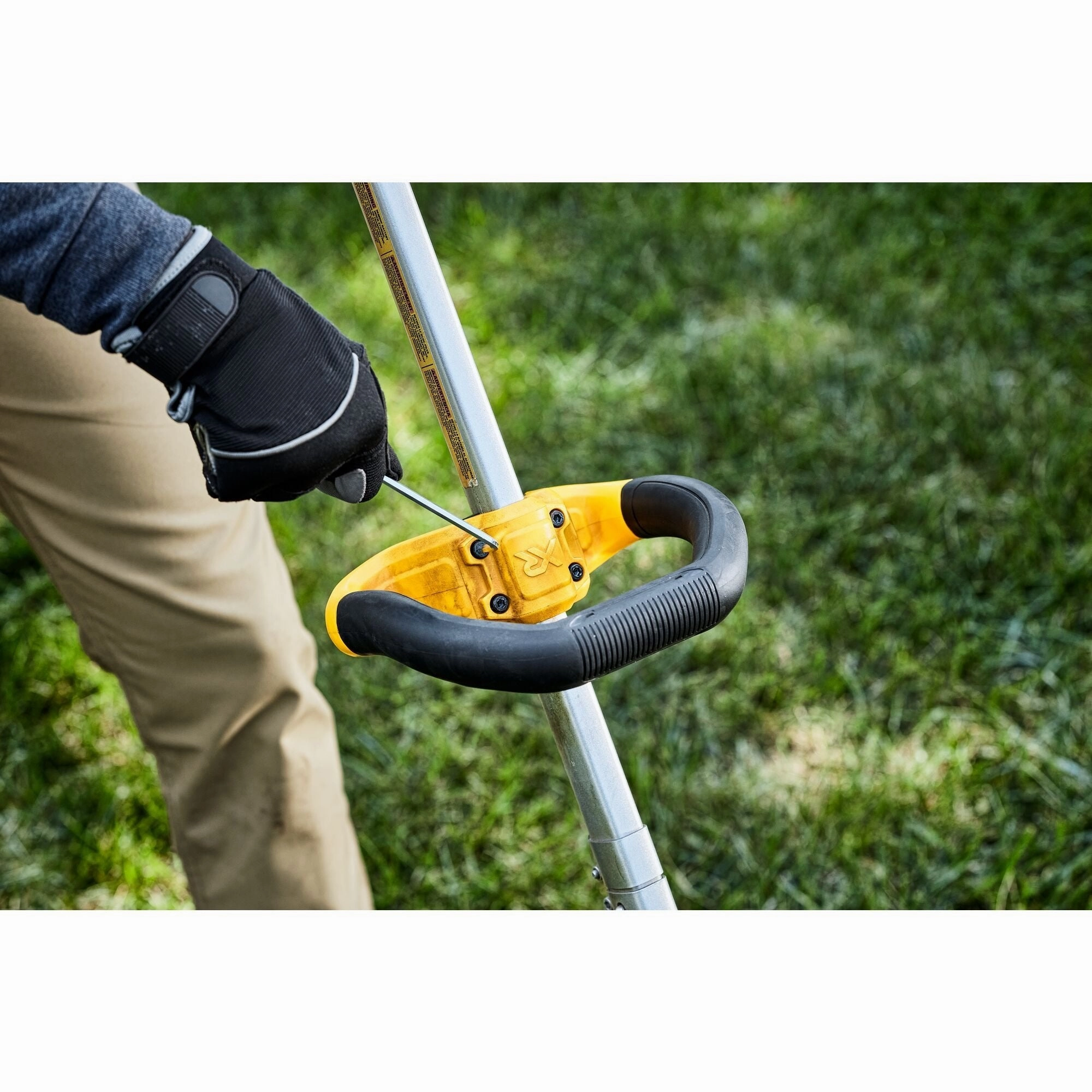 DEWALT DCED400M1-20V Edger W/ 4Ah Battery