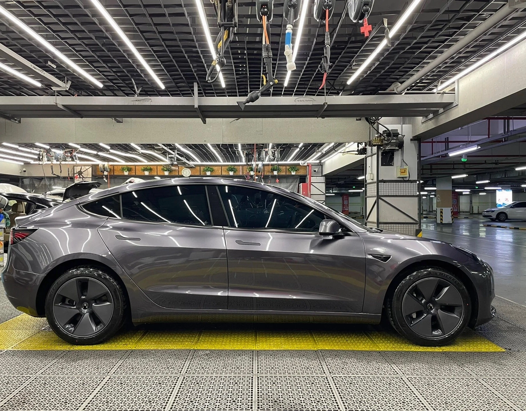 Gloss Metallic Dark Gray Vinyl Wrap