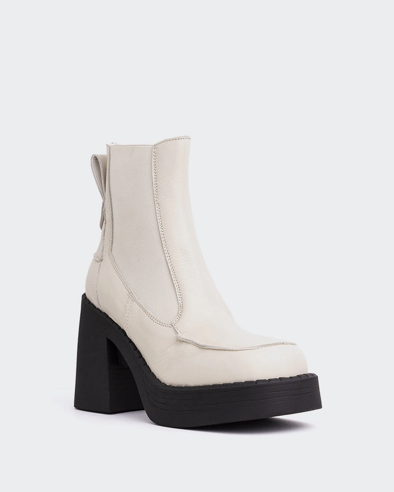 Pepas Off White Leather