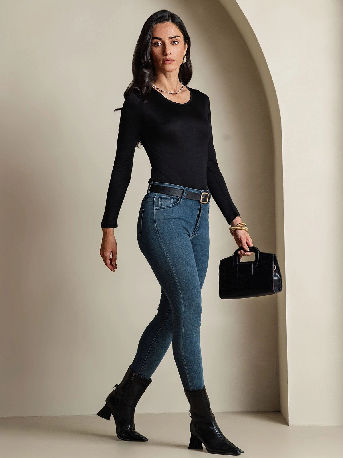 Silk Blend Round Neck Long-Sleeved T-Shirt