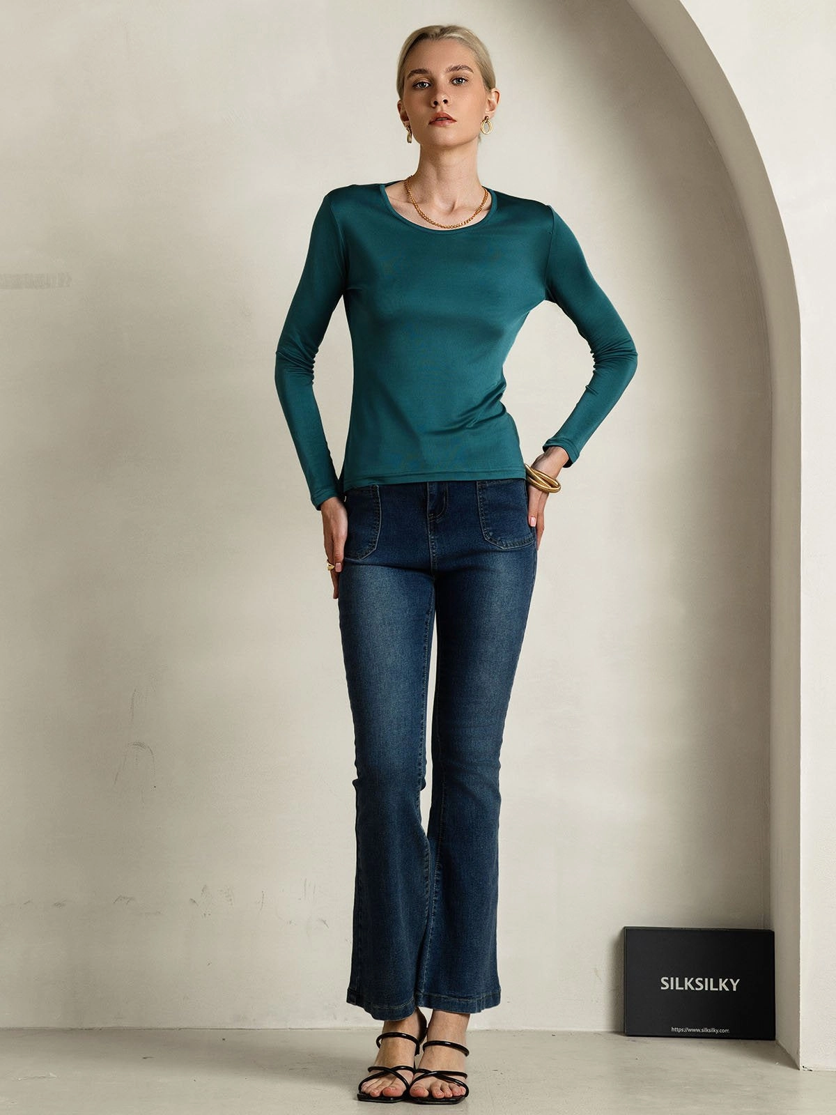 Silk Blend Round Neck Long-Sleeved T-Shirt