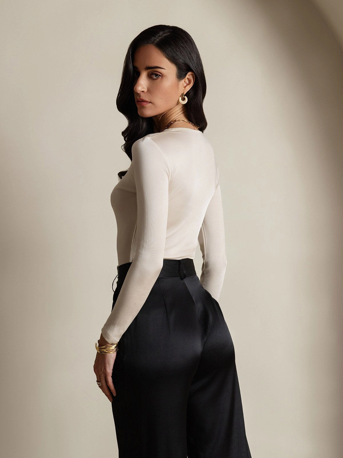 Silk Blend Round Neck Long-Sleeved T-Shirt