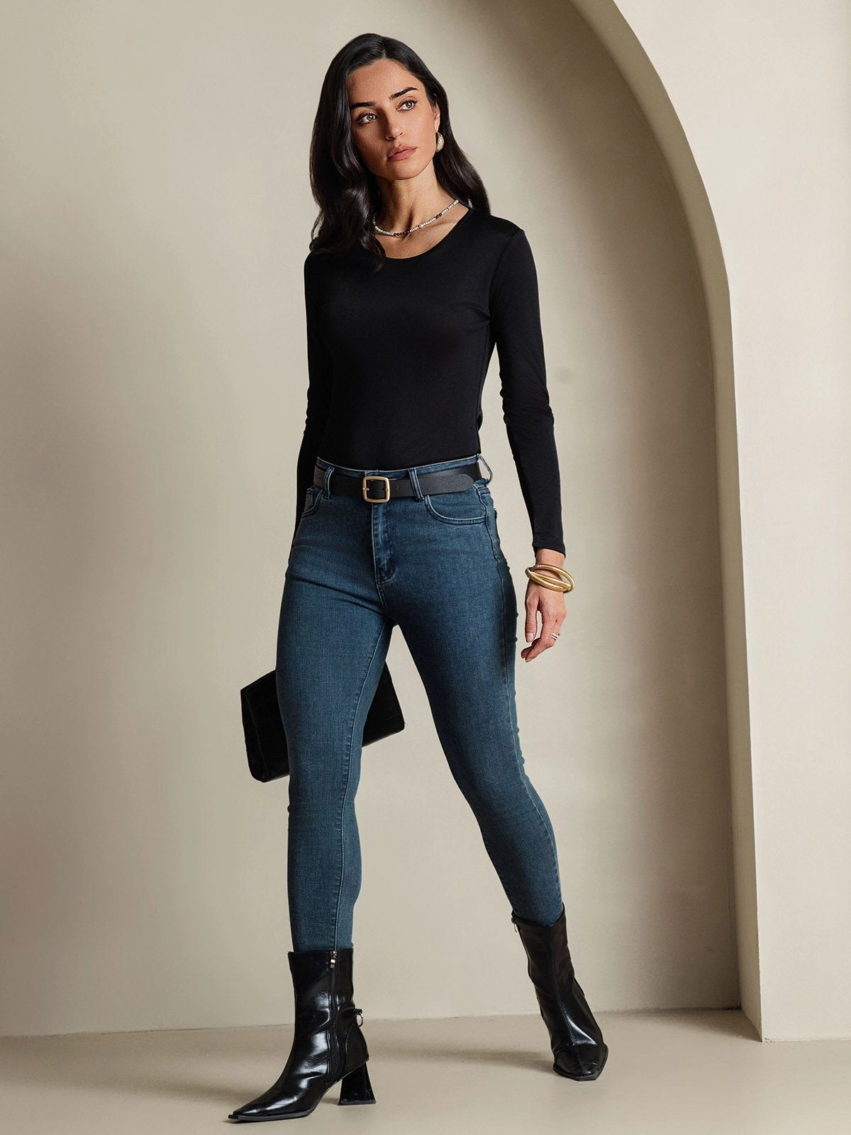 Silk Blend Round Neck Long-Sleeved T-Shirt