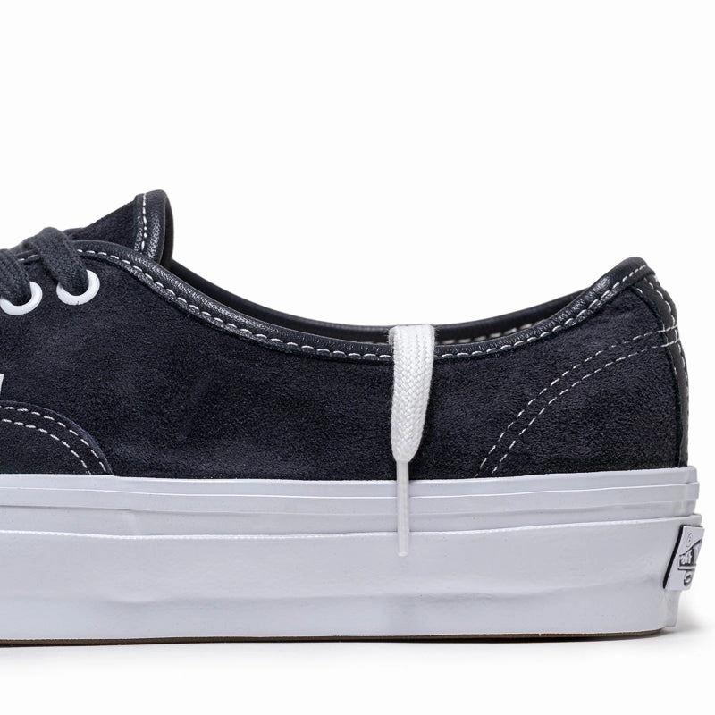 Vans LX Authentic 44 - Pig Suede Nine Iron